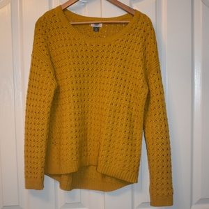 Women’s knitted sweater